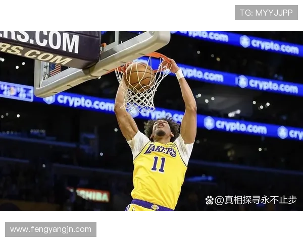 里德半场状态火热11投8中狂砍19分5篮板展现超强实力